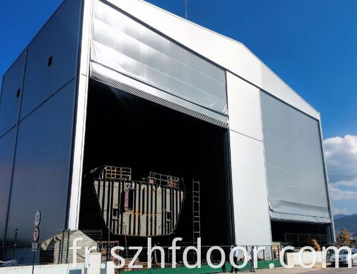 Flexible lifting large door